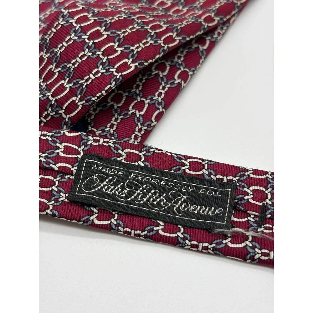 Saks Fifth Avenue Designer USA Tie, Handmade Red Geometric Chain Link 100% Silk